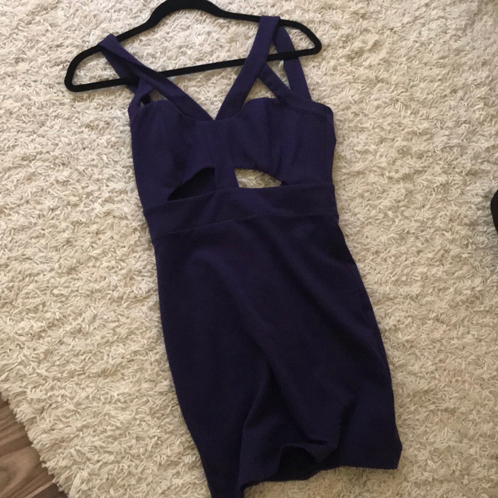 Tight plum dress - Picture 1 of 1